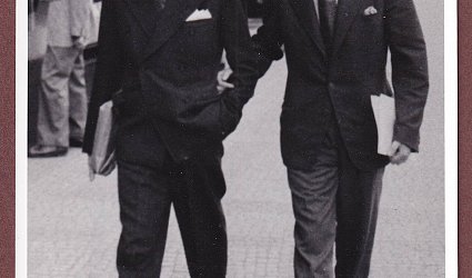 Konvolut tří fotografií.