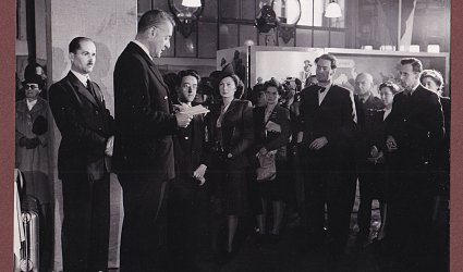 Pět fotografií pro The Czechoslovak Weekly.