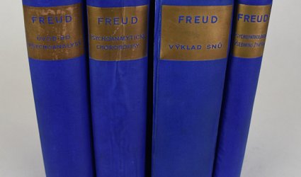 Konvolut čtyř svazků: 1. Úvod do psychoanalysy. 2. Psychoanalytické chorobopisy. 3. Výklad snů. 4. Psychopathologie všedního života.