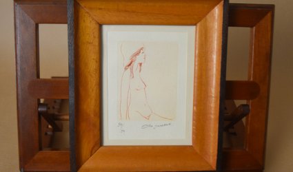 Věnovací list E. Šmejkala. Sedící půlakt.