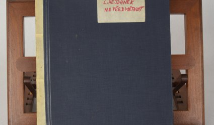 Nepředmětnost v myšlení a ve skutečnosti.