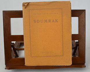 Soumrak.