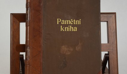 Pamětní kniha Tělocvičné jednoty Sokol pro Vrdy a okolí.