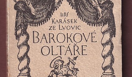 Barokové oltáře.