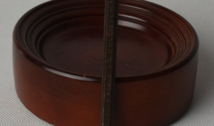 Originální raznice hřbetu vazby.