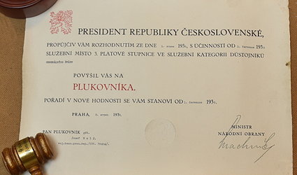 Povýšení na plukovníka.