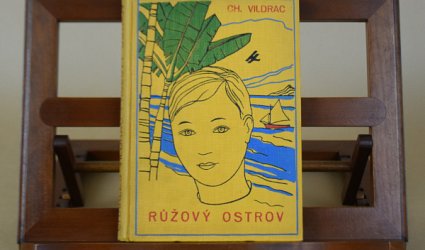 Růžový ostrov.